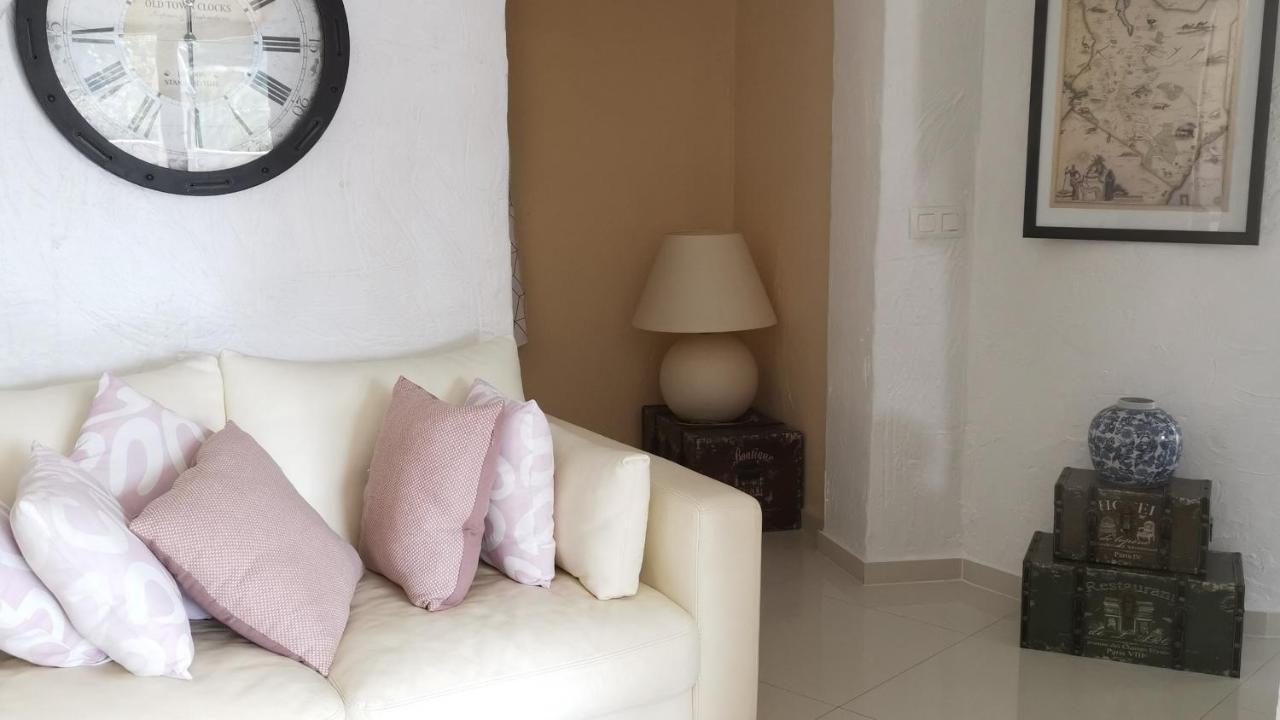Fustera Villa El Salvador ベニッサ エクステリア 写真
